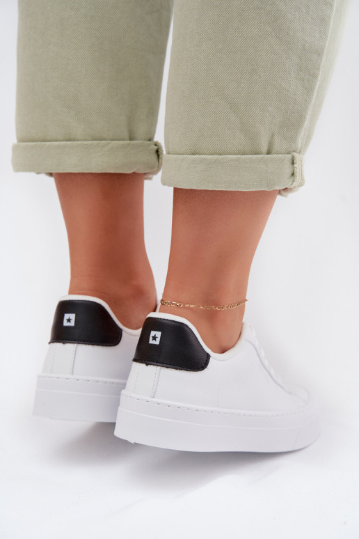 Sneakers tüüpi jalanõud Pealiste omad eko-nahast Big Star TT274928 HI-POLY SYSTEM valget värvi