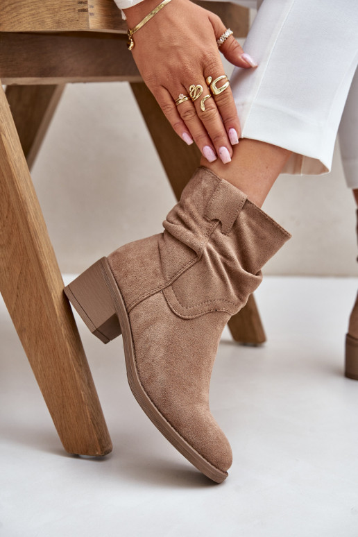 voodriga Pealiste poolsaapad Korjatud pealsega Sellel ondala kontsaga beeži värvi Zinanya