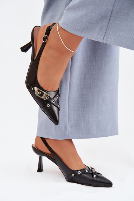 Pealistesandaalid kõrge jämeda kontsaga Triipudega I neetide ja pandlaga msuud Parina