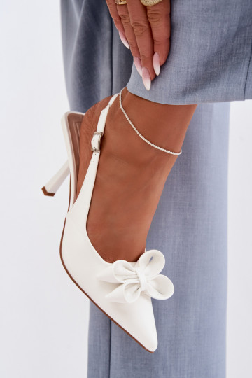 Pealistesandaalid kõrge jämeda kontsaga lipsukesega valget värvi Jonera 2