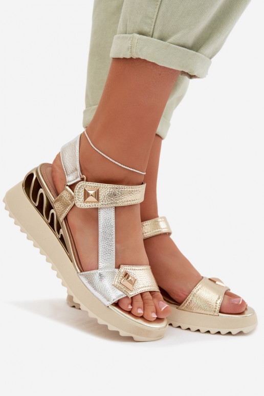 Pealistesandaalid Pealiste omad platvormiga D&A CR61-3078 Kuldset värvi