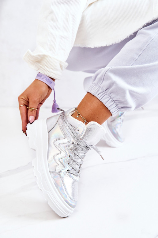 Sportliku stiiliga jalanõud voodriga Hõbedat värvi Joenne