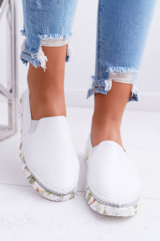 Pealiste omad jalatsid Sellel onciejka Slip-on Pealhk valget värvi 03512-11