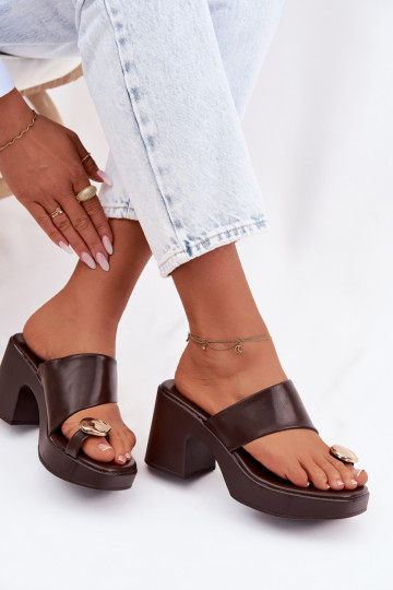 naiste plätud Peal Słupkosisseym Obcasie Ze Kuldset värvim Detalem Czekoladosissee Sinora