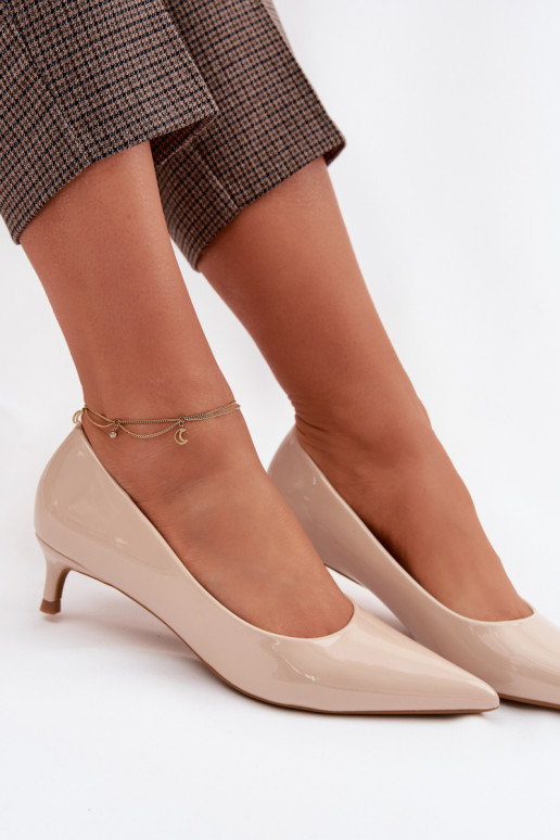 Laque Kingad Sellel ondala kontsaga beeži värvi Girela