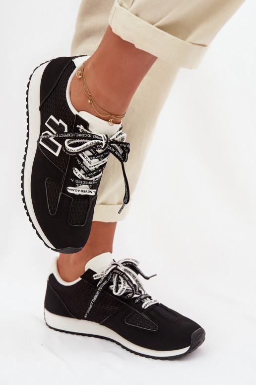 Sneakers tüüpi jalanõud Pealiste omad Koos Ornate Paeladm msuud Henira