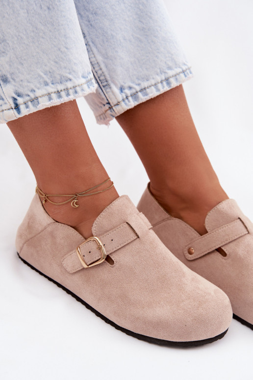 Naiste kunstnahast kingad kuldsete pandlitega liivakarva Ismora