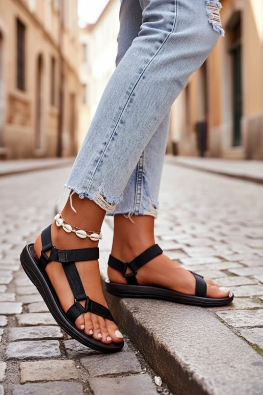 Naiselik Sportliku stiiliga sandaalid krõpsudega kinnitatav mustad Vilari