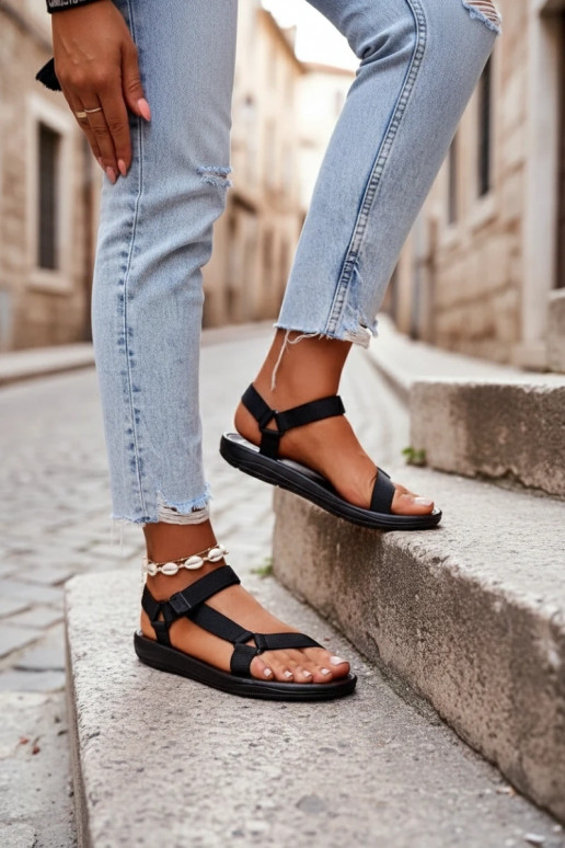 Naiselik Sportliku stiiliga sandaalid krõpsudega kinnitatav mustad Vilari