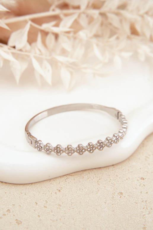 Käevõru Pealiste omad säravate kristallidega Hõbedat värvi