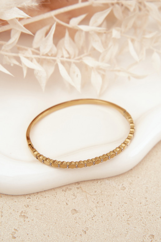 Käevõru Pealiste omadVäikemja tsirkoonid Stal Nierdzesissena Kuldset värvi