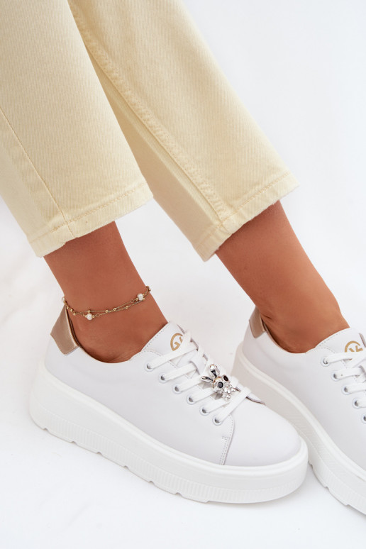 Pealhk Sneakers tüüpi jalanõud Pealiste omad platvormigaPrzypinką Vinceza 39973 valget värvi