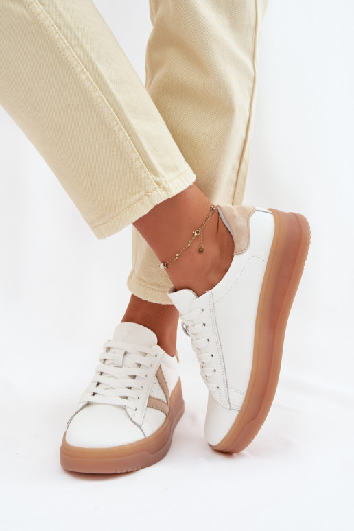 Sneakers tüüpi jalanõud Pealiste omadPealturalnej Skóry platvormiga Vinceza 79597 valget värvi