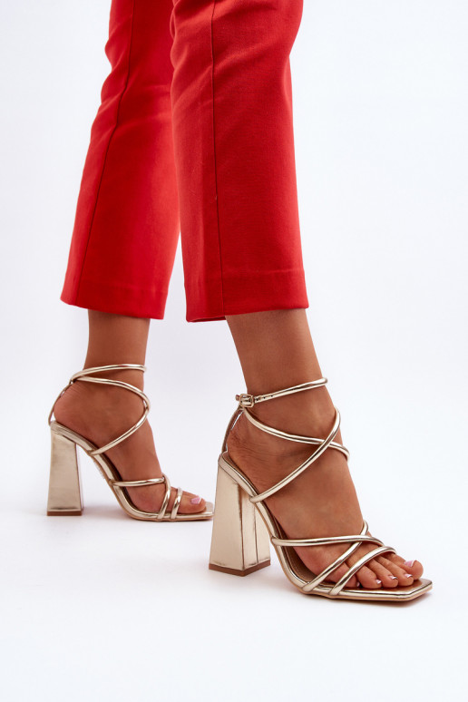 Moekad Elegantsed kõrge kontsaga sandaalid Kuldset värvi Josette