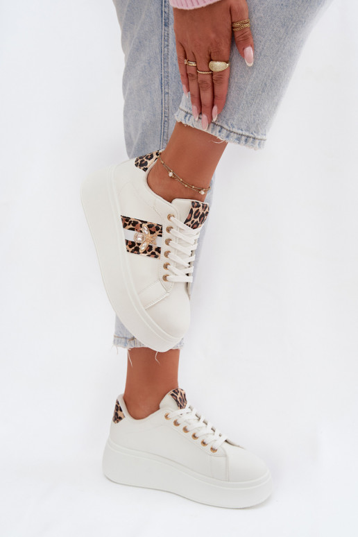 Sneakers tüüpi jalanõud Pealiste omad platvormigaPrzypinką valget värvi leopardimustriga Palvessa