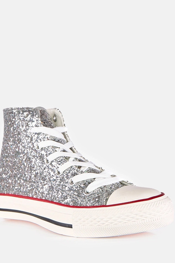 Hõbedased naiste läikivad...