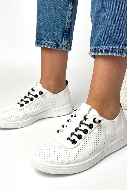 Valged eemaldatavad perforatsiooniga...