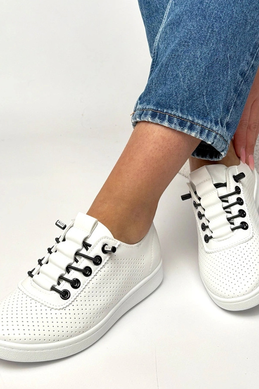 Valged eemaldatavad perforatsiooniga...