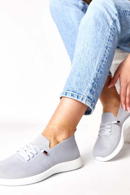 Hallid naiste spordijalatsid Léa