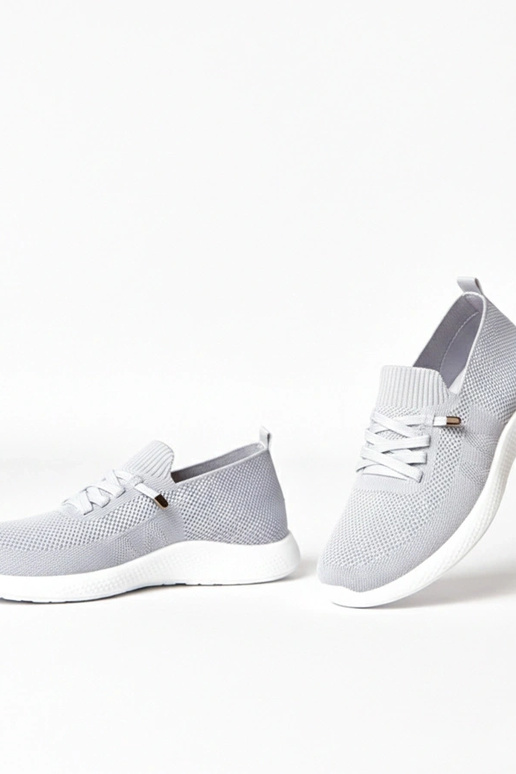 Hallid naiste spordijalatsid Léa