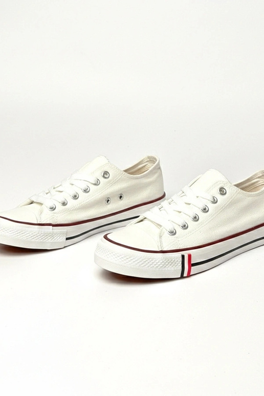 Valged igapäevased spordijalatsid Manon