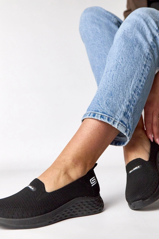 Mustad kangast spordijalatsid Zoe