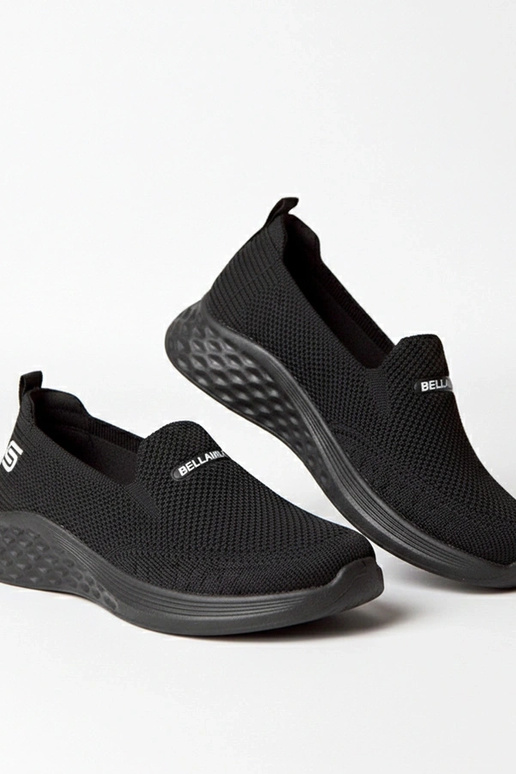 Mustad kangast spordijalatsid Zoe