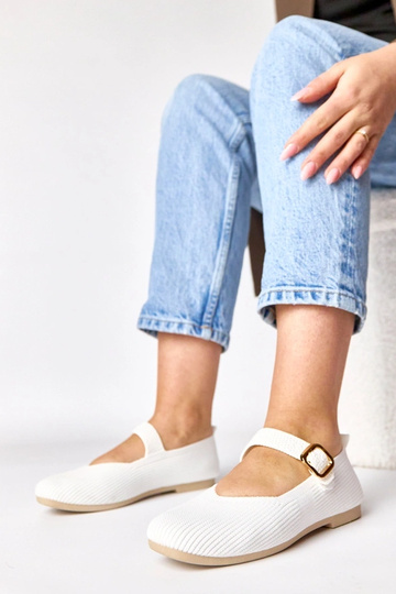 Valged tekstiilsed...