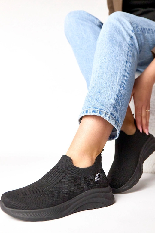 Mustad tekstiilsed sussid Gaia