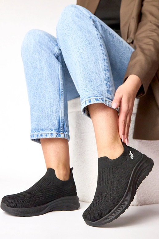 Mustad tekstiilsed sussid Gaia