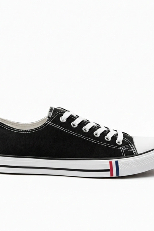 Mustad mehelikud klassikalised sussid...