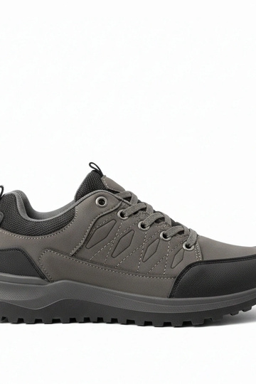 Hallid mehelikud sussid Leo