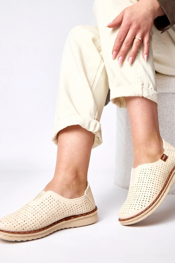 Kreemjad avatud poolsaapad... 2