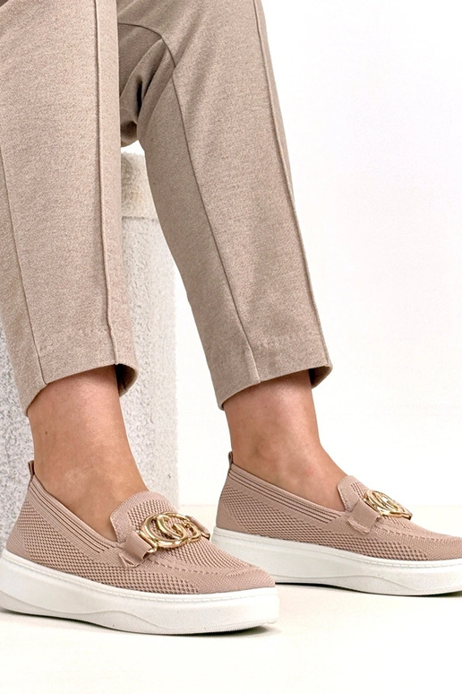 Roosad sissetõmmatavad kangast tossud...