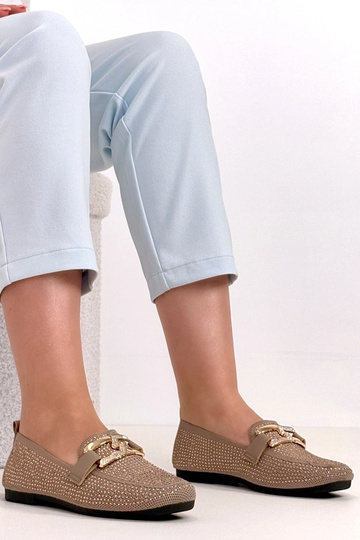 Pruunid mokasiinid,...