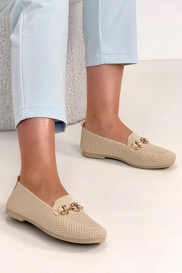 Kreemivärvi kangast... 2