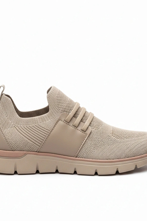 Tumedalt liivakarva meeste...