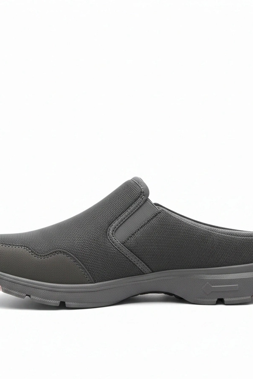 Hallid meeste madalad spordijalatsid...