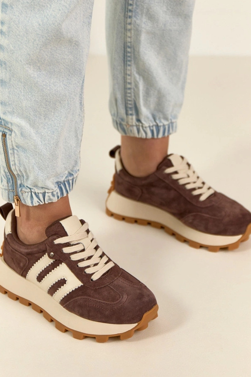 Šokolaadikarva nahast spordijalatsid...