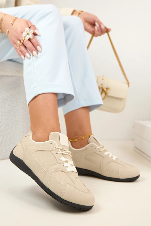 Liivakarva naiste korvpallijalatsid...