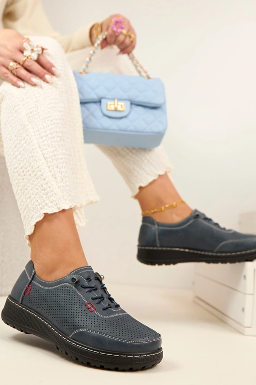 Tumed sinised avatud pealsega...