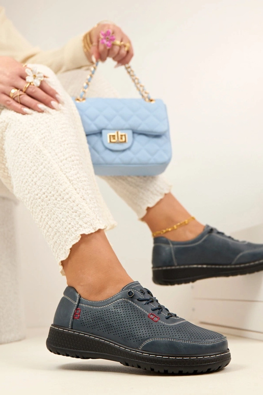 Tumed sinised avatud pealsega...