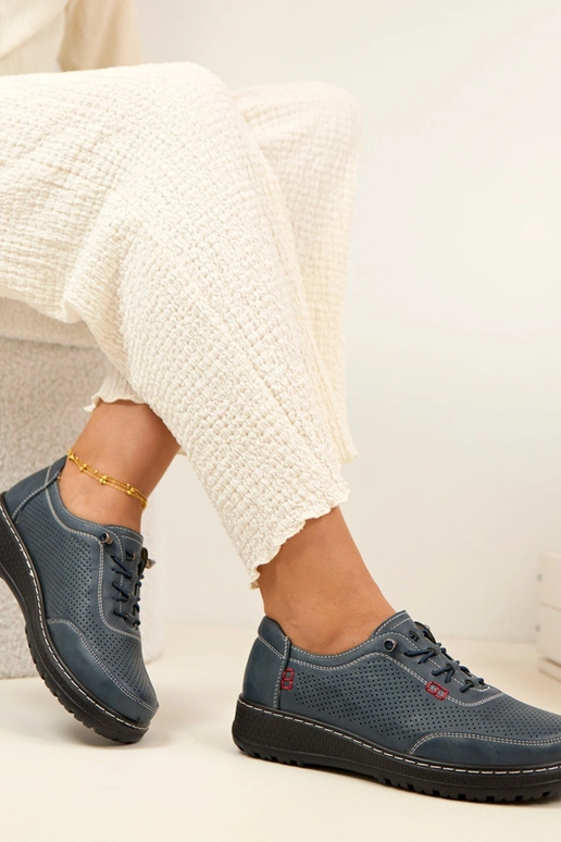 Tumed sinised avatud pealsega...