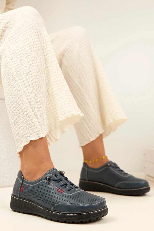 Tumed sinised avatud pealsega...