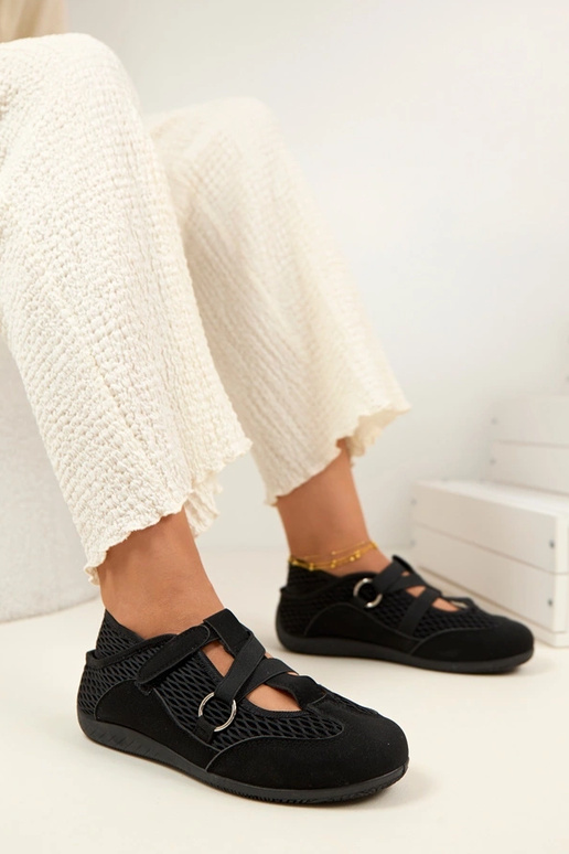 Vesper mustad spordistiilis...