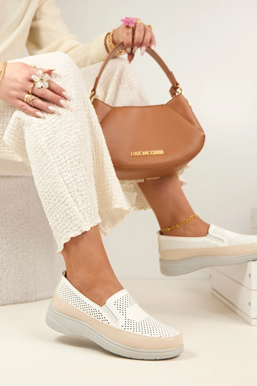 Aurelle valged liivakarva õhulised...