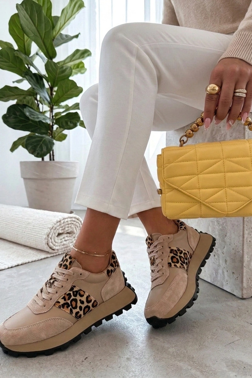 Liivakarva nahast kingad platvormil...