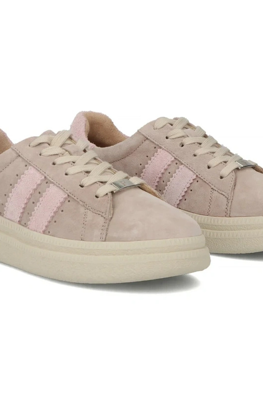 Liivakarva nahast kingad platvormil...