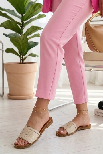 Liivakarva elegantsed sussid Gia 2
