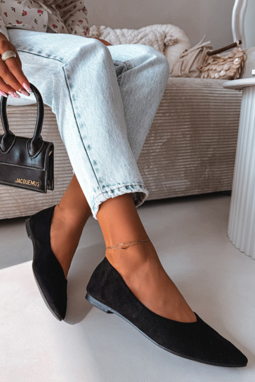 Baleriinad sileda tallagaEco Suedeu msuud Lelisa